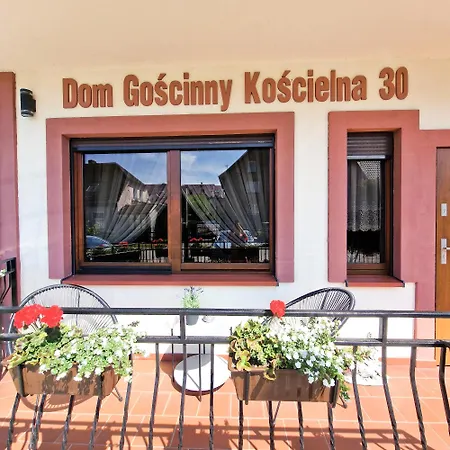Dom Goscinny Pensión *